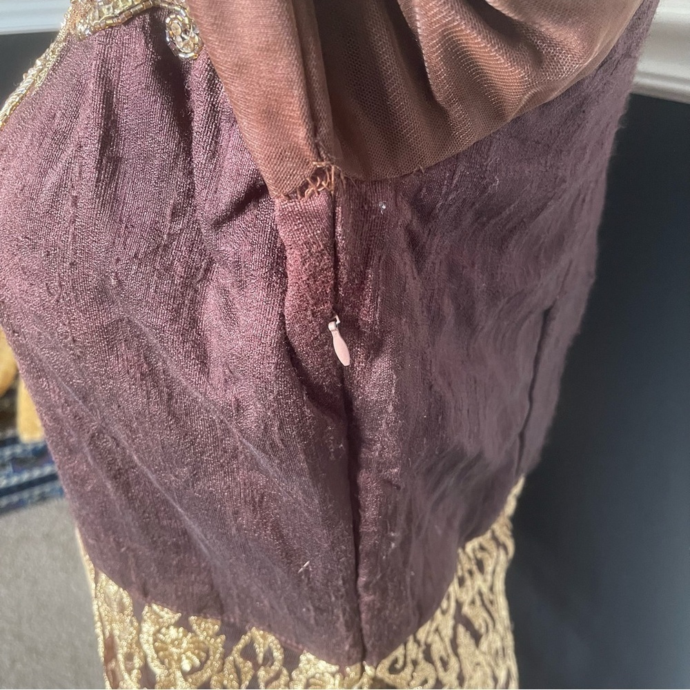 Pakistani Indian Bollywood Cape style Kurta with Skirt and Duppata Brown & gold - Picture 3 of 12